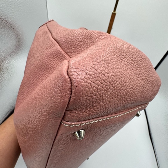 Tod's Pink Very Soft Pebbled Leather Tote with Elegant Design - Picture 12 of 14